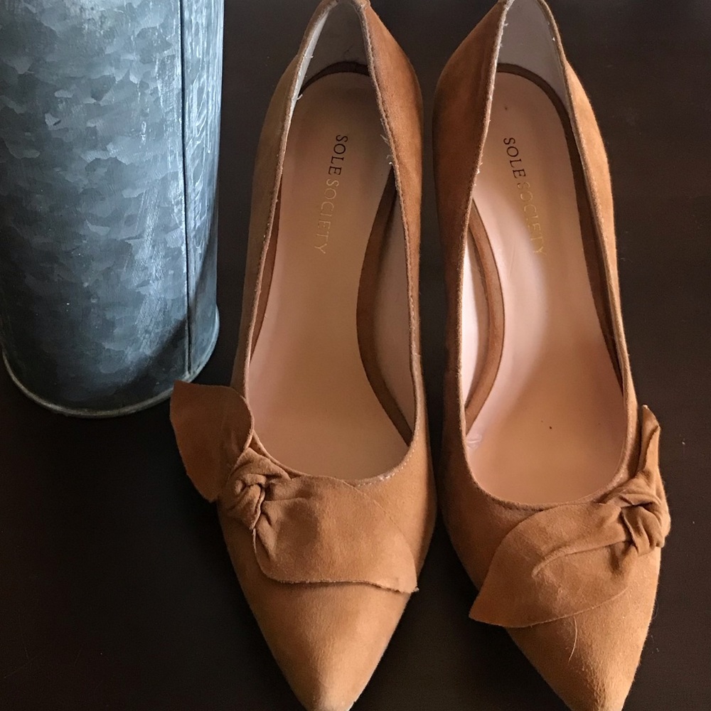 Sole Society Bow tie heels - cognac color